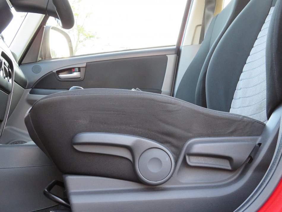 Suzuki SX4 1.5i 
