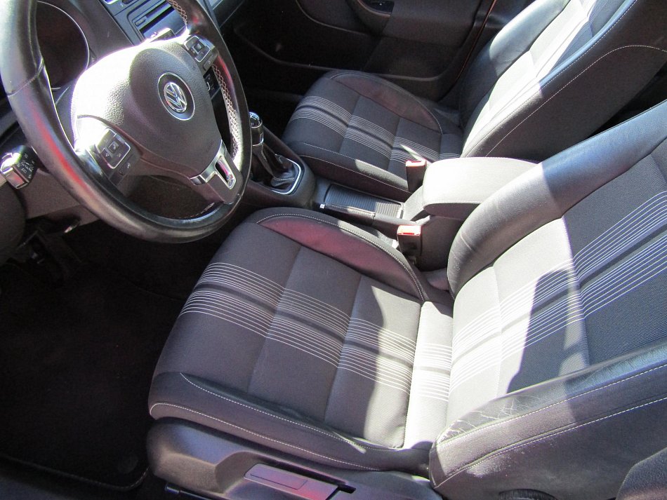 Volkswagen Golf 1.2 TSi 