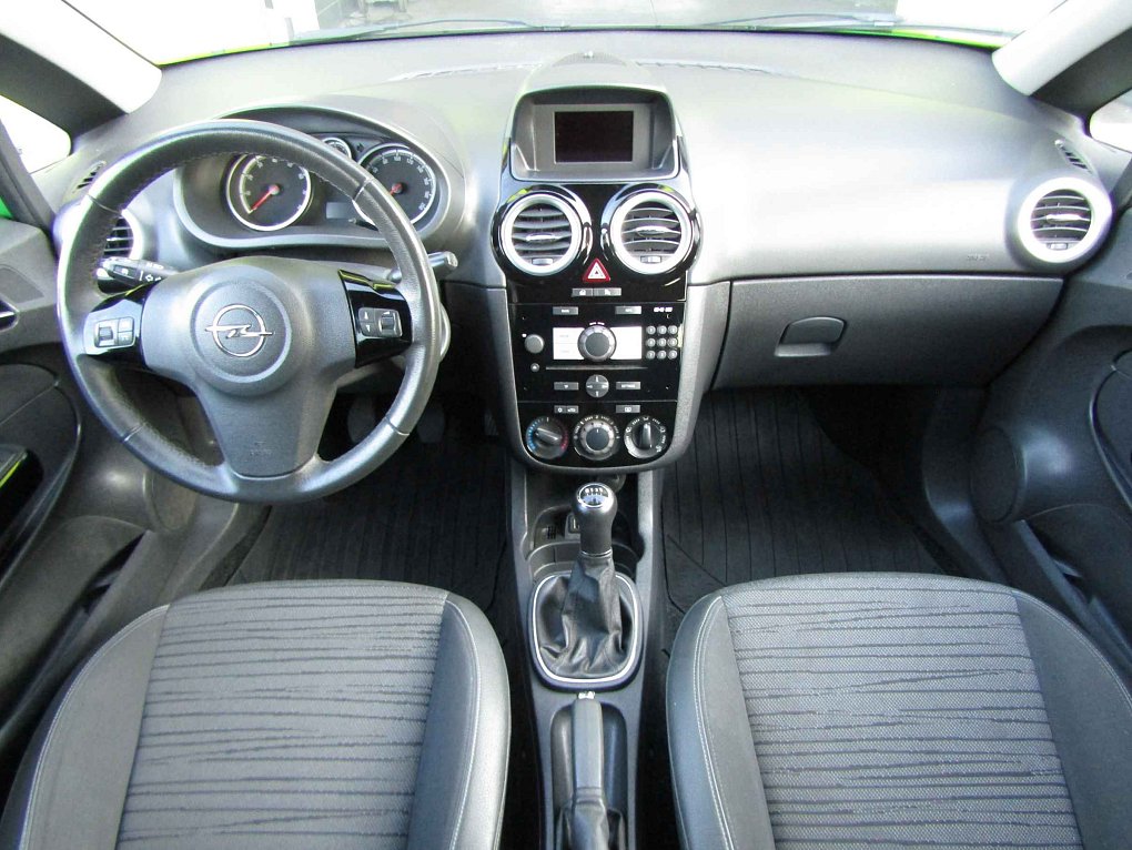 Opel Corsa 1.2i Active