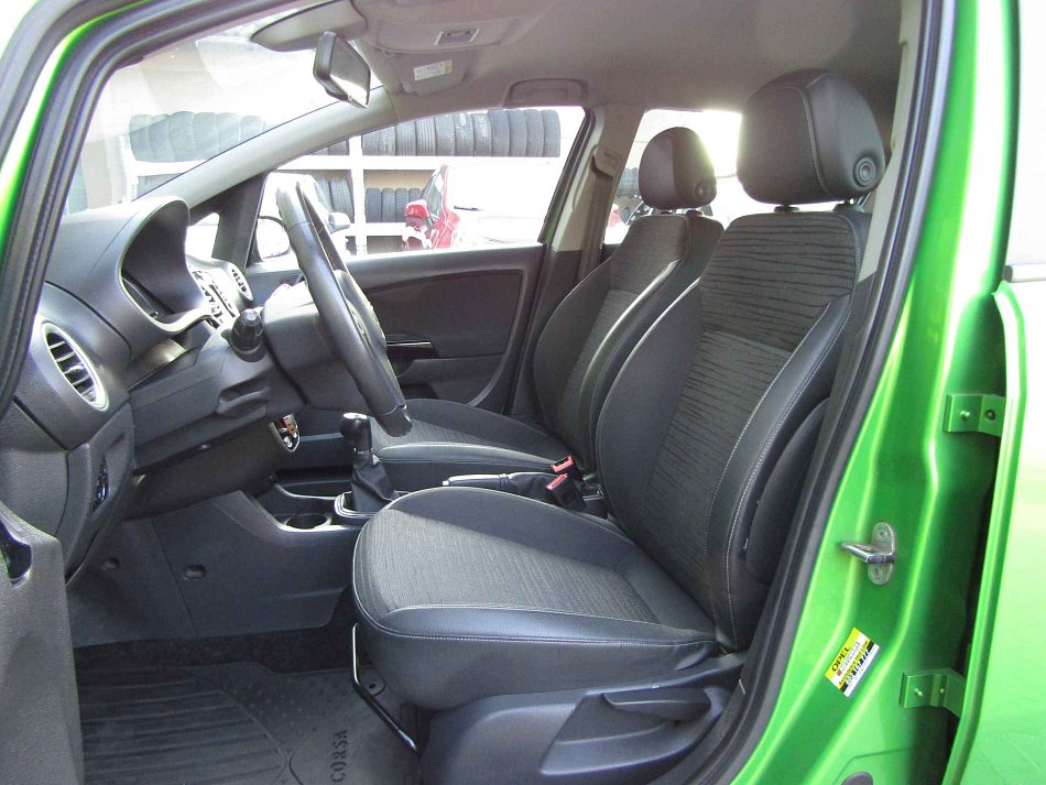 Opel Corsa 1.2i Active