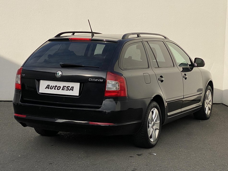Škoda Octavia II 2.0TDi Elegance