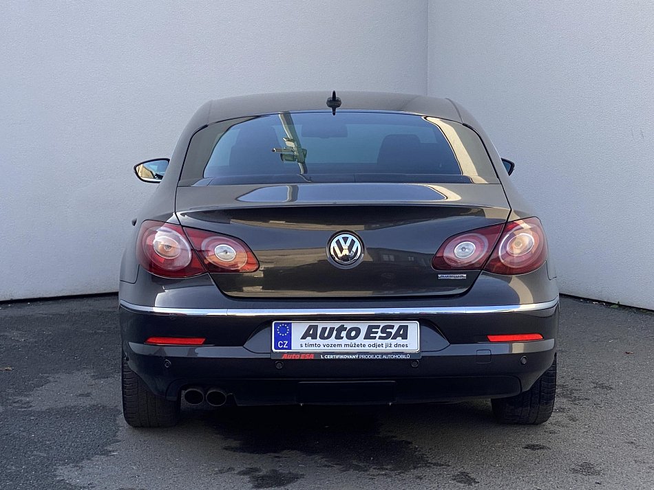 Volkswagen Passat CC 2.0 TDi 