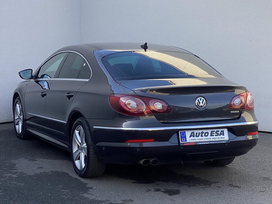 Volkswagen Passat CC 2.0 TDi 