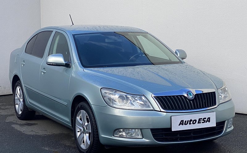 Škoda Octavia II 2.0TDi Elegance
