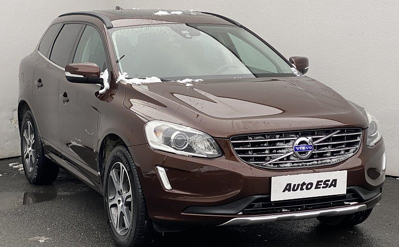 Volvo XC60 2.4 D4 Momentum AWD