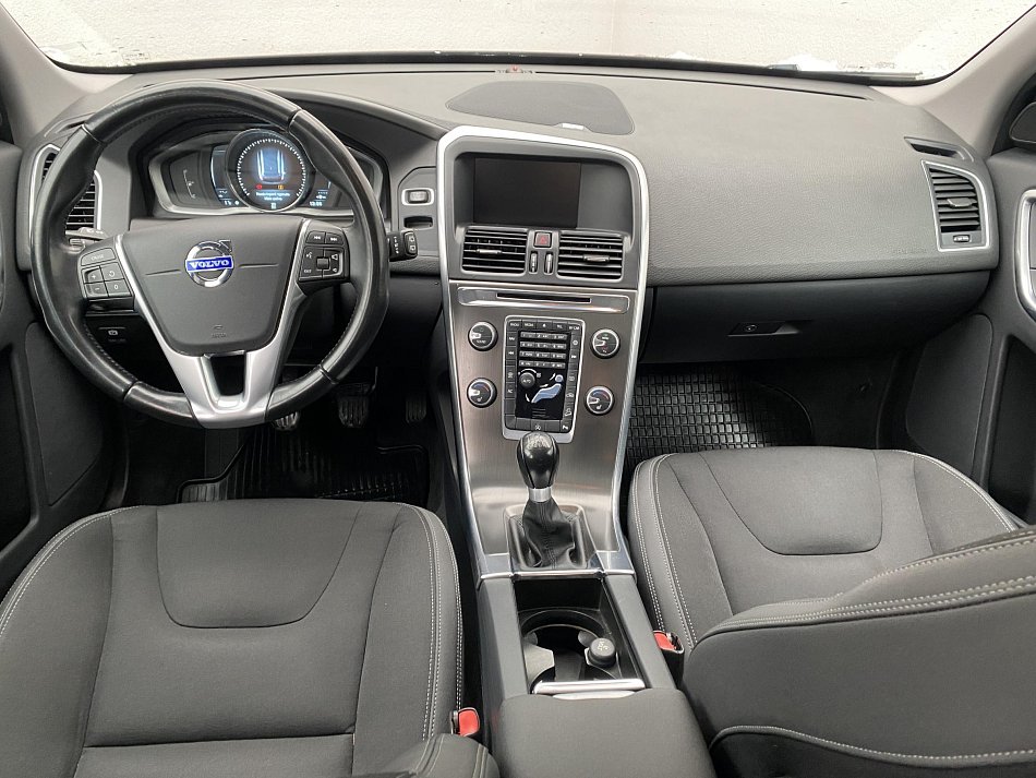 Volvo XC60 2.4 D4 Momentum AWD