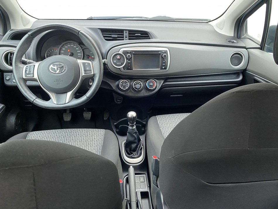 Toyota Yaris 1.3 VVT-i Active