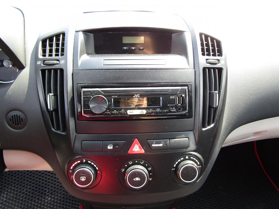 Kia Ceed 1.4CVVT 