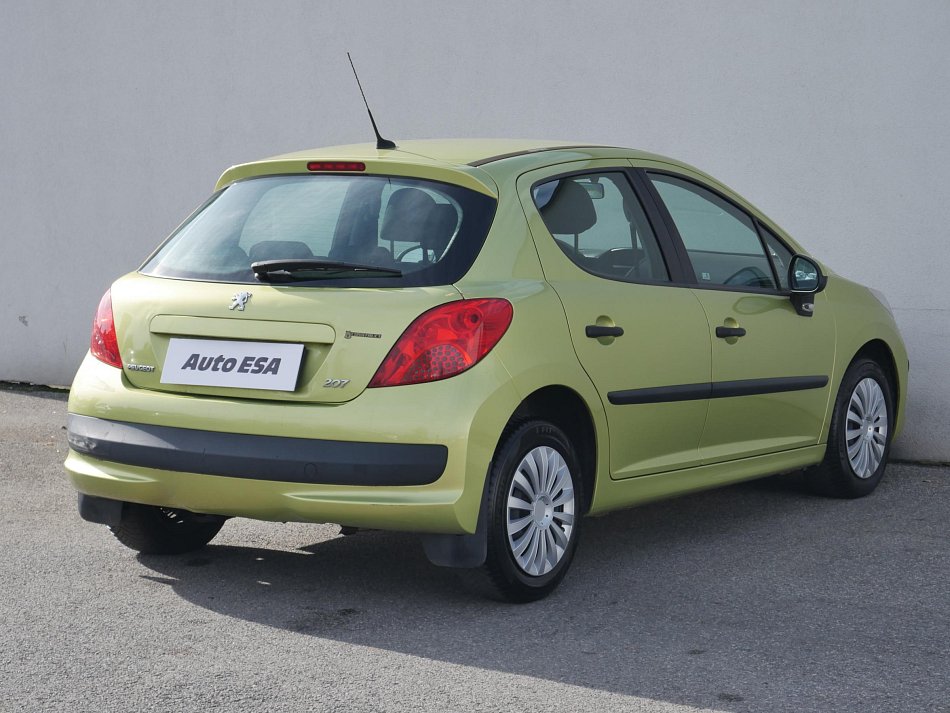 Peugeot 207 1.4 i 