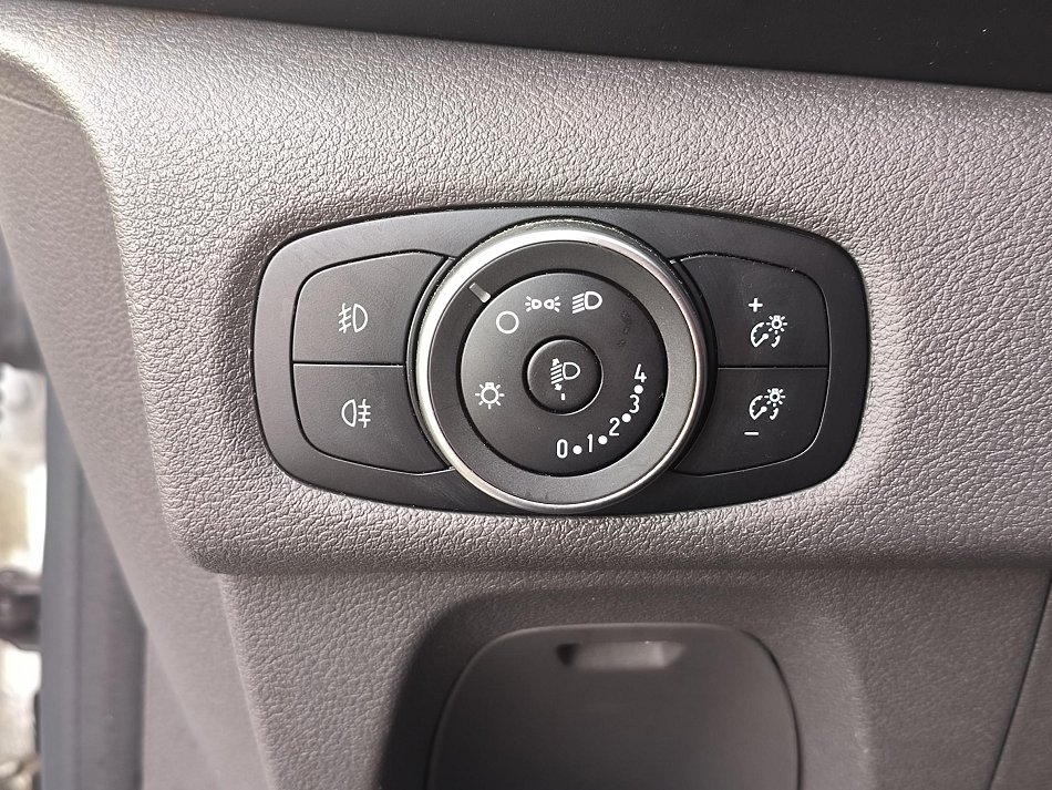 Ford Transit Custom 2.0TDCi Trend L2 6míst