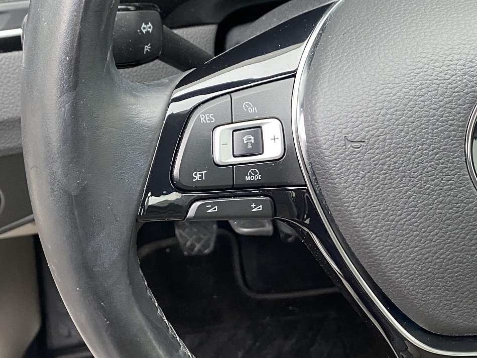 Volkswagen Sportsvan 1.4 TSi Highline