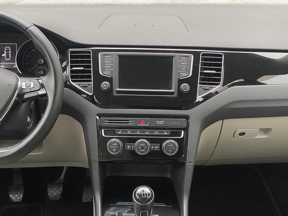 Volkswagen Sportsvan 1.4 TSi Highline