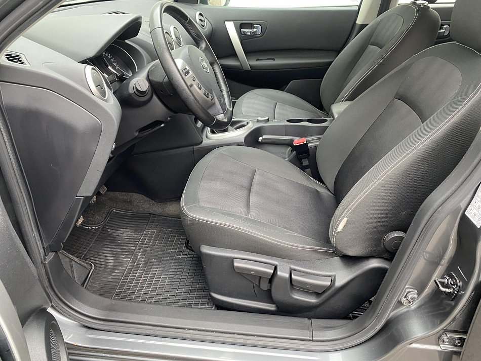 Nissan Qashqai 2.0i Acenta 4WD