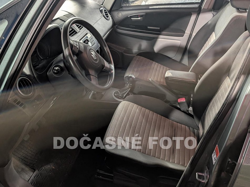 Suzuki SX4 1.6i 