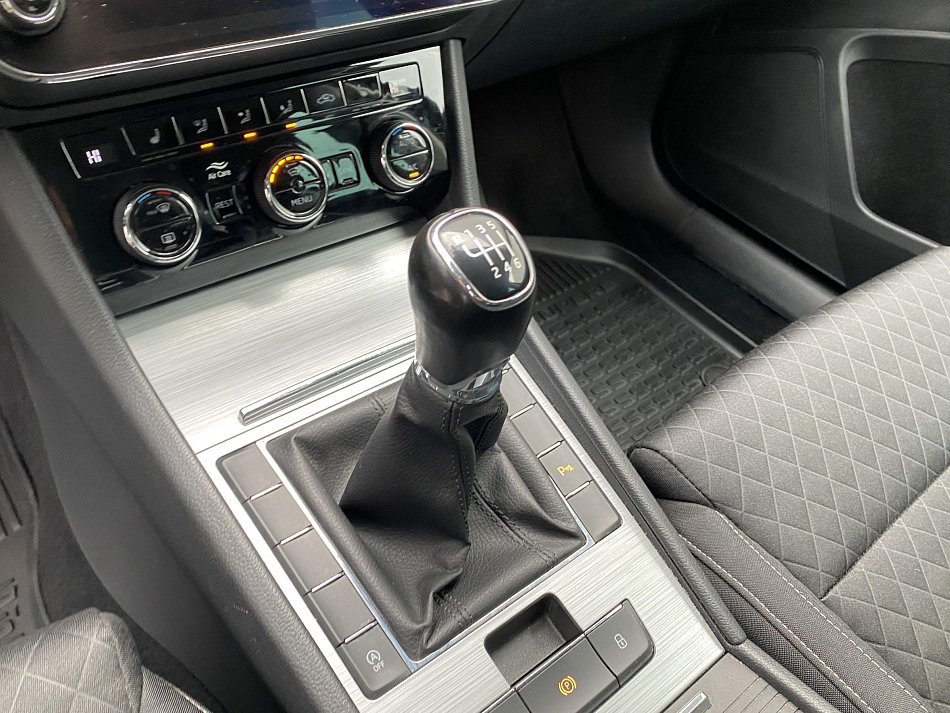 Škoda Superb III 2.0 TDi Ambition