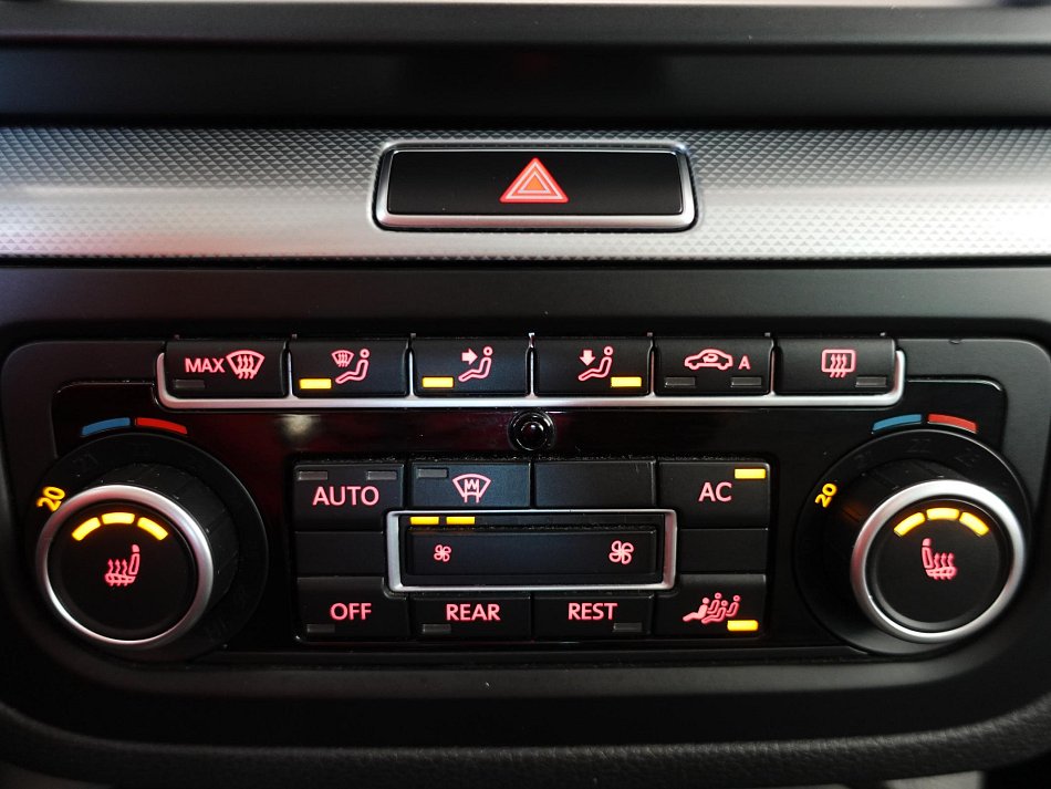 Volkswagen Sharan 2.0TDi 