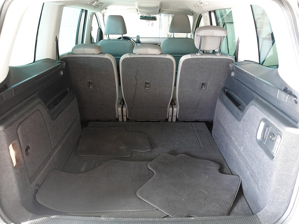 Volkswagen Sharan 2.0TDi 