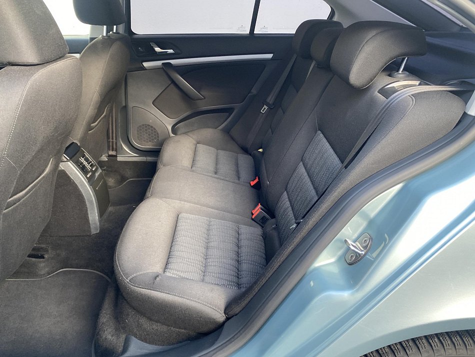 Škoda Octavia II 2.0TDi Elegance