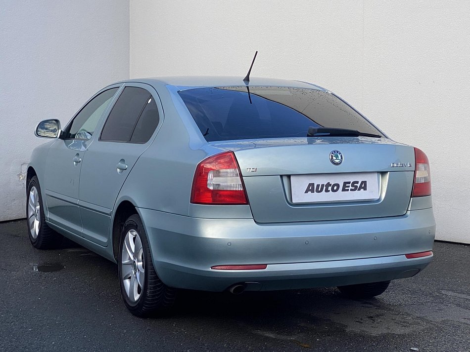 Škoda Octavia II 2.0TDi Elegance