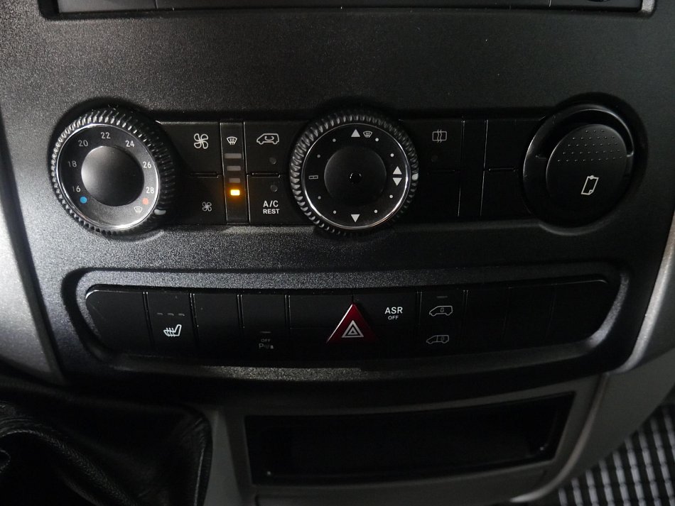 Volkswagen Crafter 2.0TDi  DÍLNA