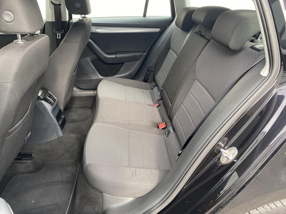 Škoda Octavia III 2.0 TDi Ambition