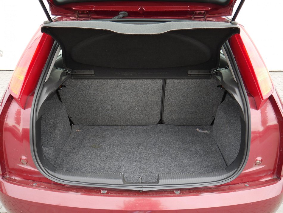 Ford Focus 1.6i 