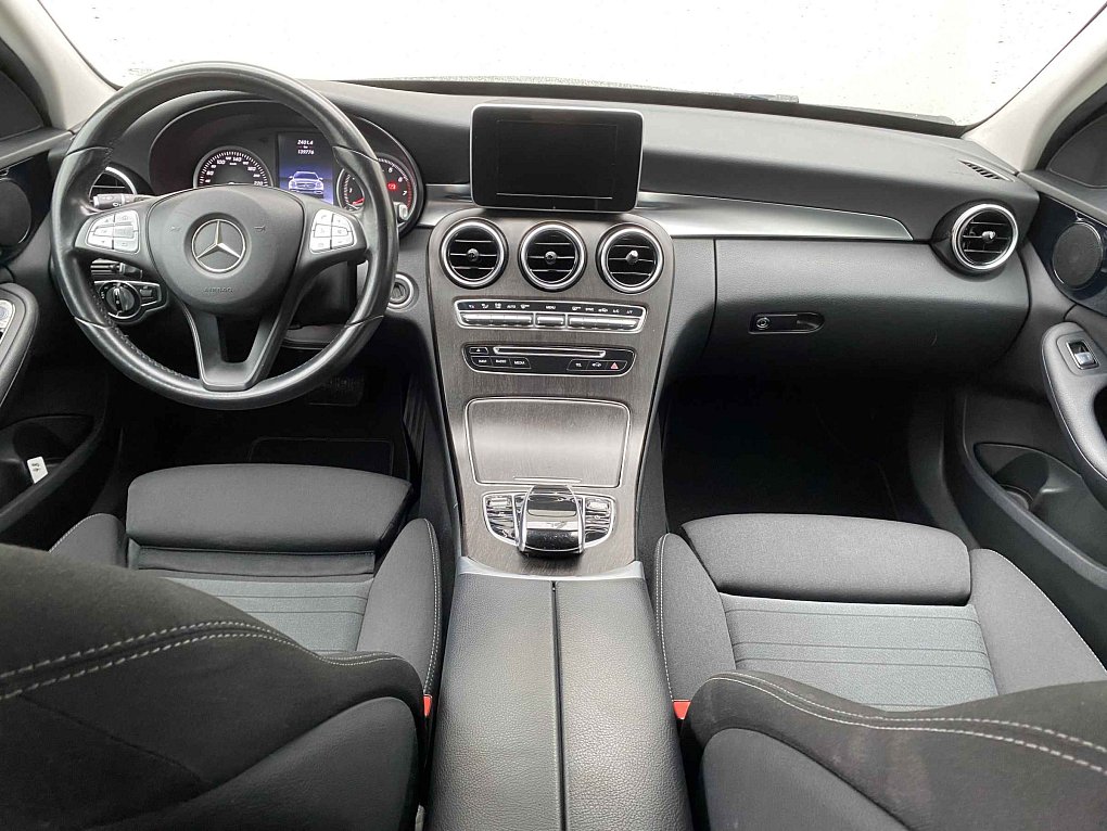 Mercedes-Benz Třída C 1.6 