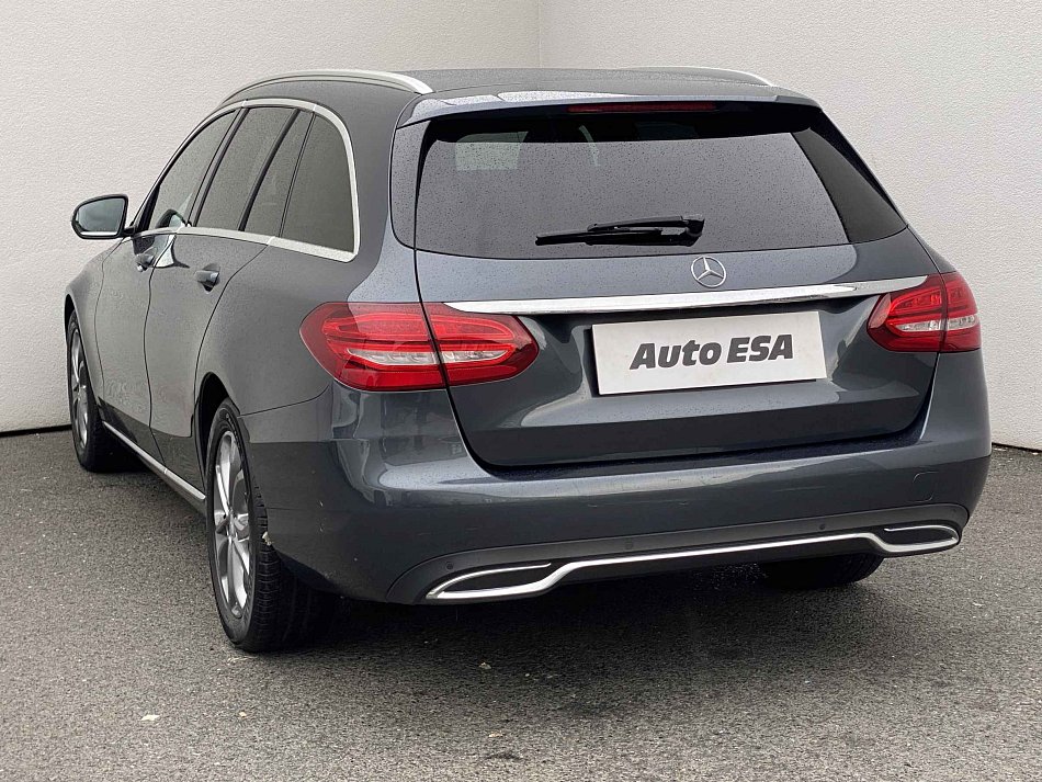 Mercedes-Benz Třída C 1.6 