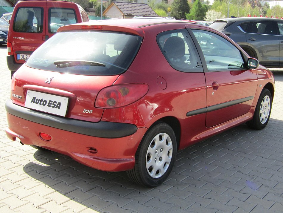 Peugeot 206 1.1i 