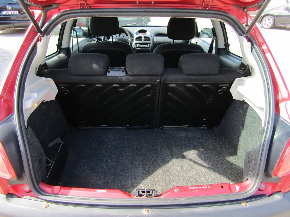 Peugeot 206 1.1i 