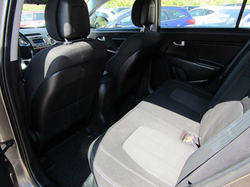 Kia Sportage 2.0i 