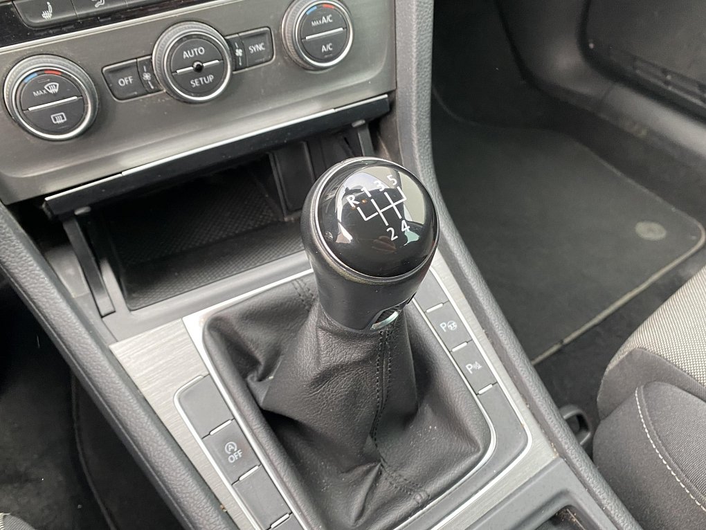 Volkswagen Golf 1.2 TSi Comfortline VII