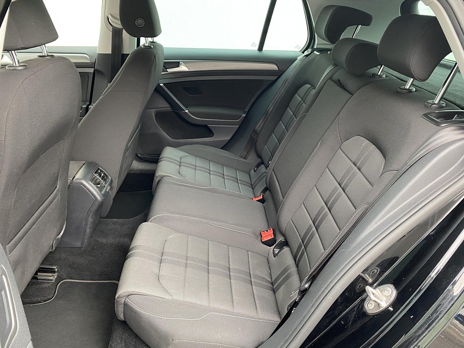 Volkswagen Golf 1.2 TSi Comfortline VII