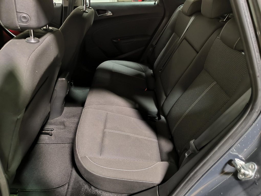 Opel Astra 1.6 CDTi Sport