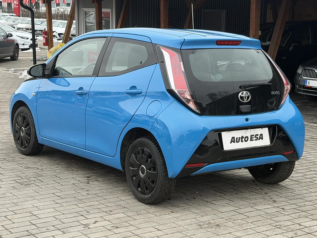 Toyota Aygo 1.0i 