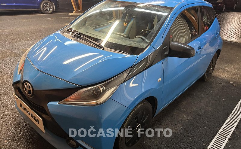 Toyota Aygo 1.0i 