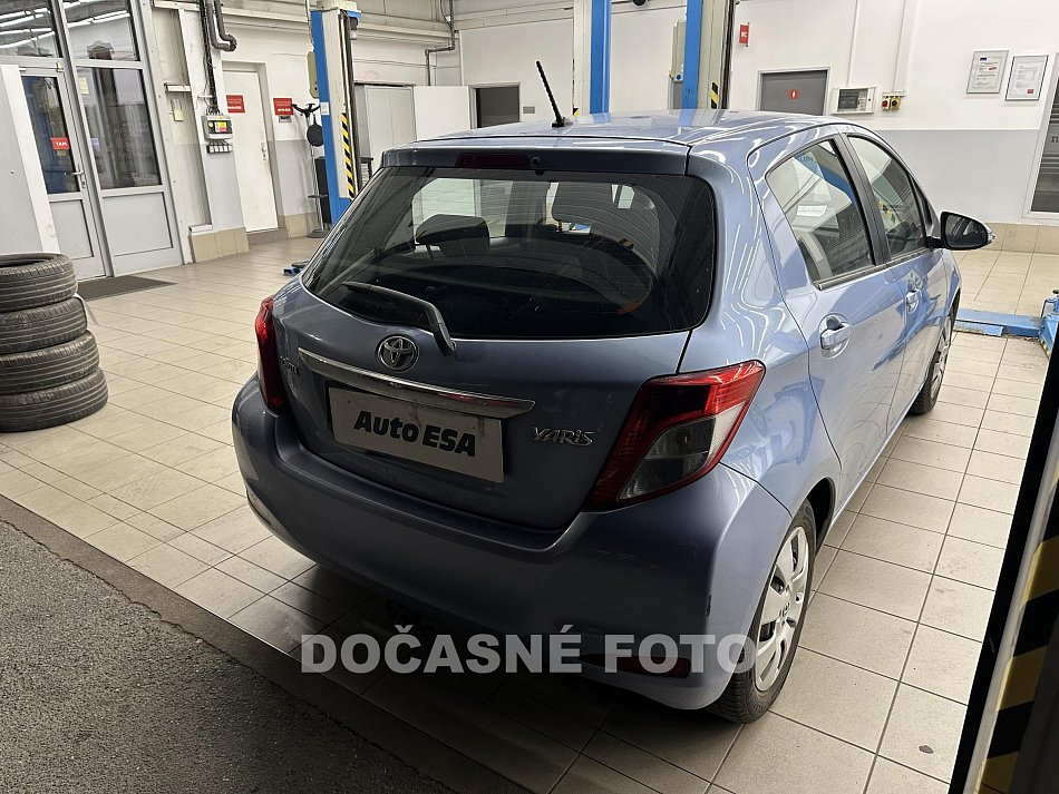 Toyota Yaris 1.3i 