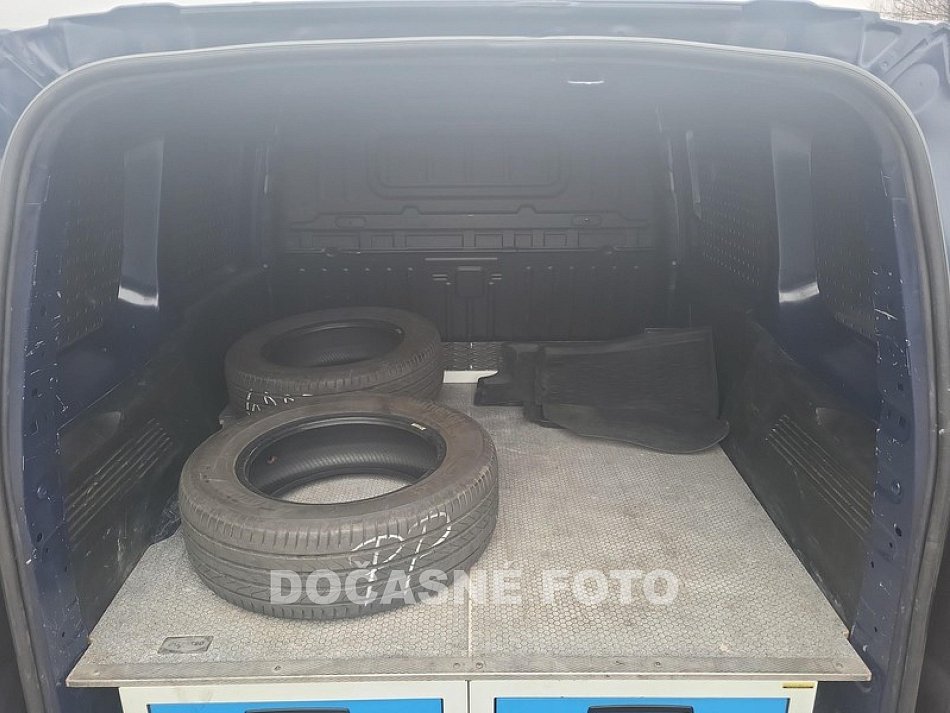 Peugeot Partner 1.5HDi  L1 malá dílna