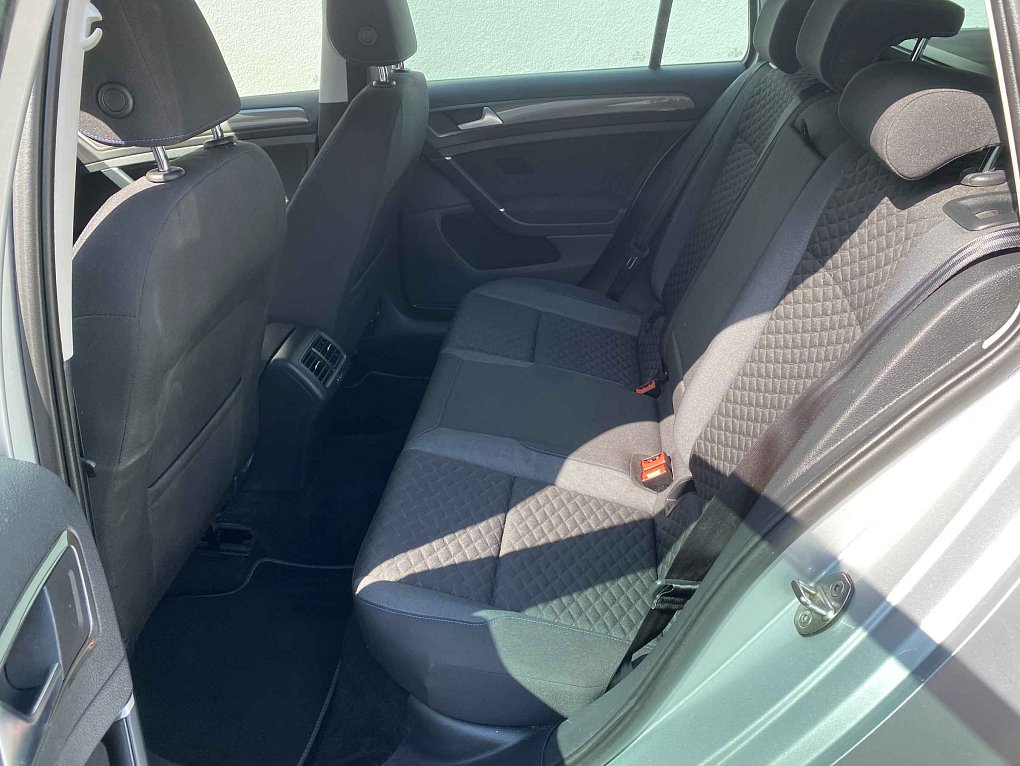 Volkswagen Golf 1.5 TSi Join