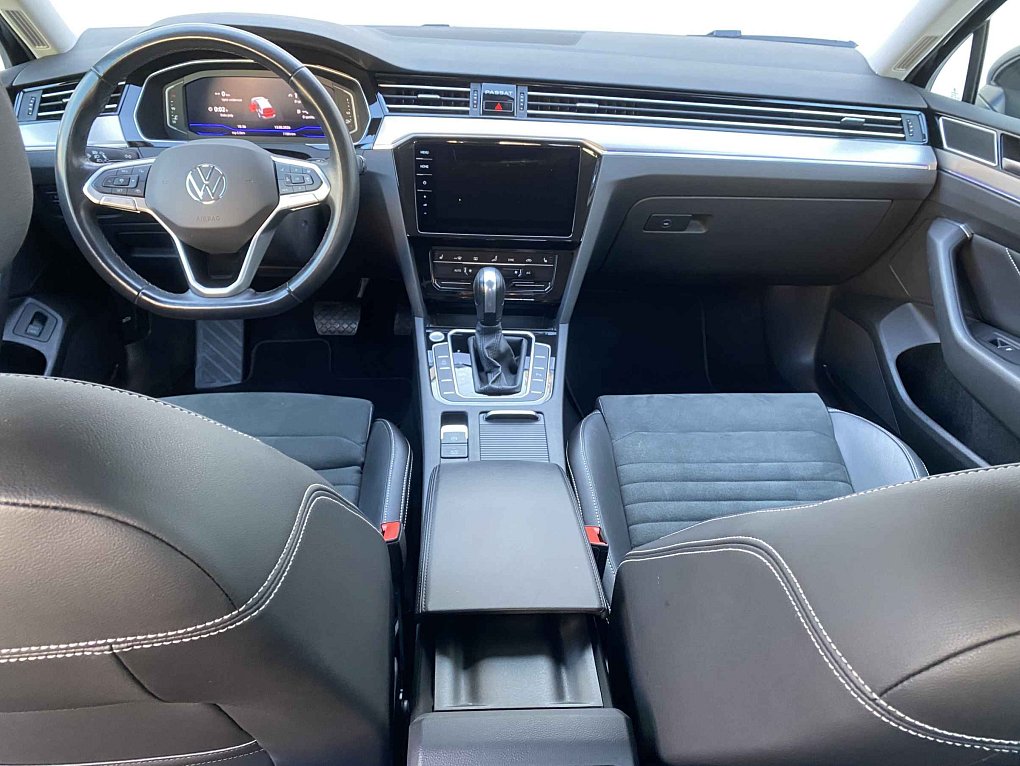Volkswagen Passat 2.0 TDi Elegance
