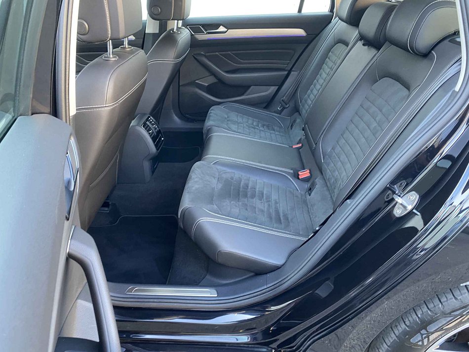 Volkswagen Passat 2.0 TDi Elegance