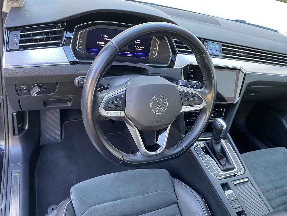 Volkswagen Passat 2.0 TDi Elegance