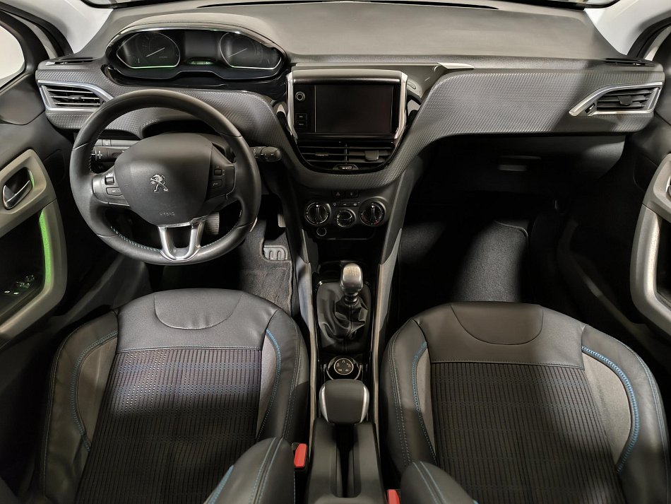 Peugeot 2008 1.2 PT Urban