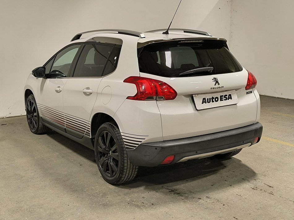 Peugeot 2008 1.2 PT Urban