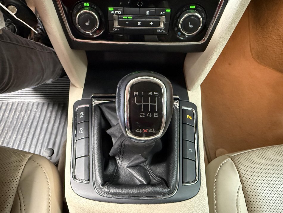 Škoda Superb II 2.0 TDi  4x4