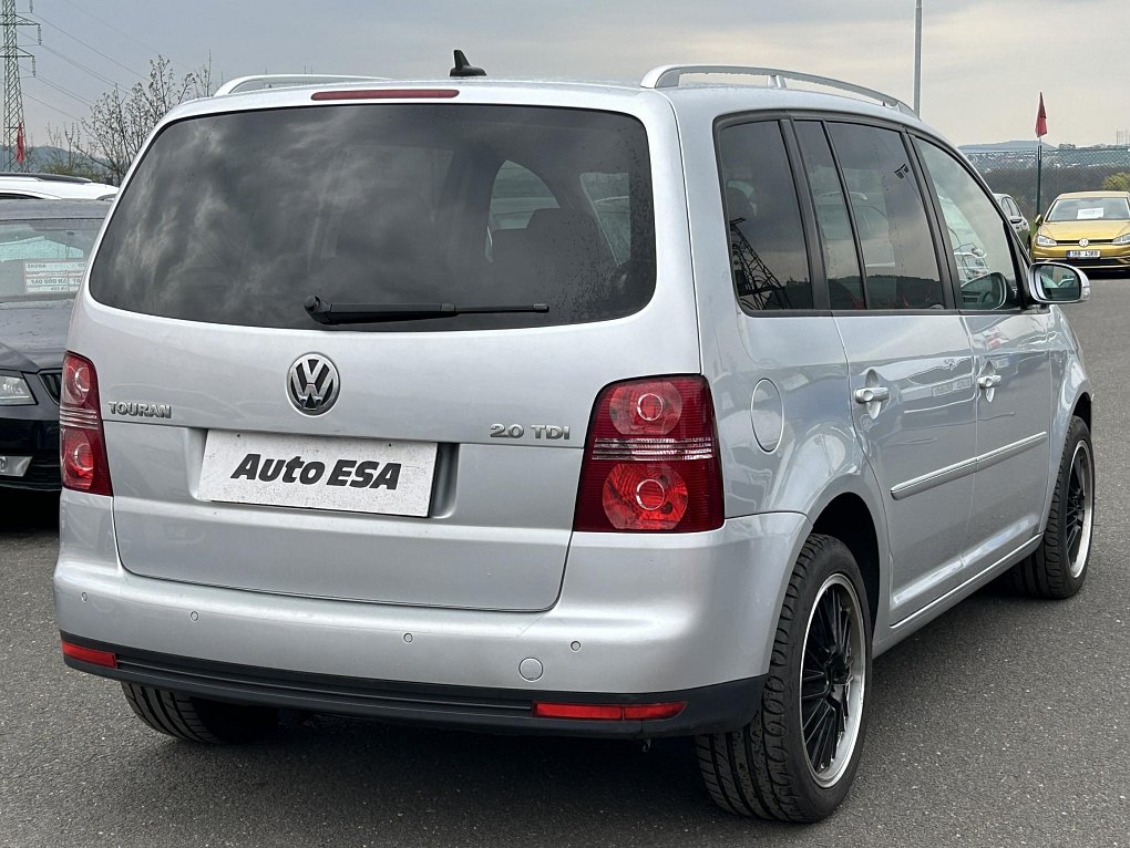 Volkswagen Touran 2.0TDi 