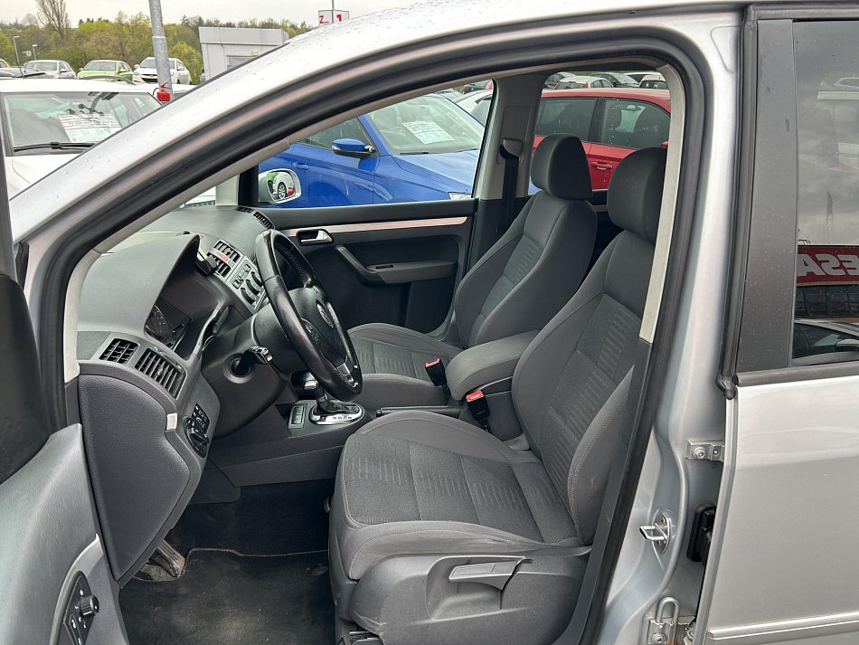 Volkswagen Touran 2.0TDi 