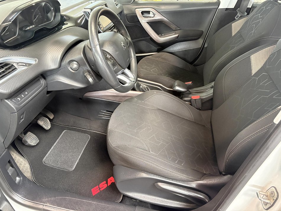 Peugeot 2008 1.6 HDi 