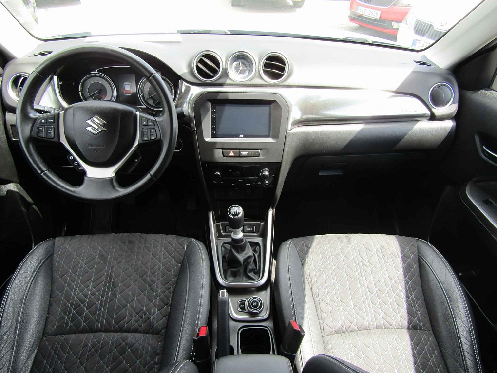 Suzuki Vitara 1.4T Elegance 4x4