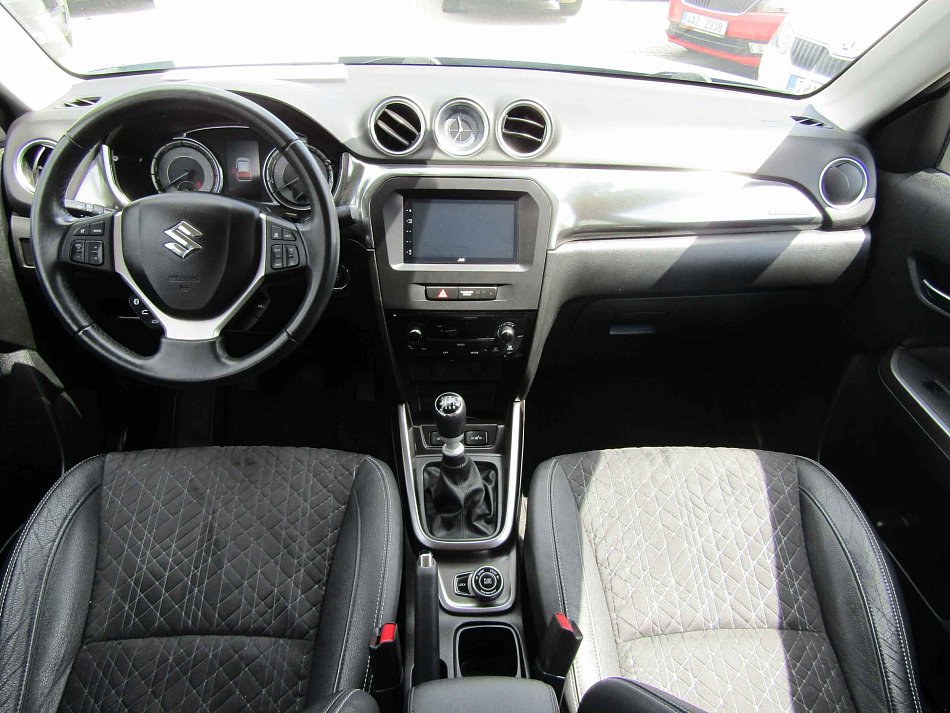 Suzuki Vitara 1.4T Elegance 4x4